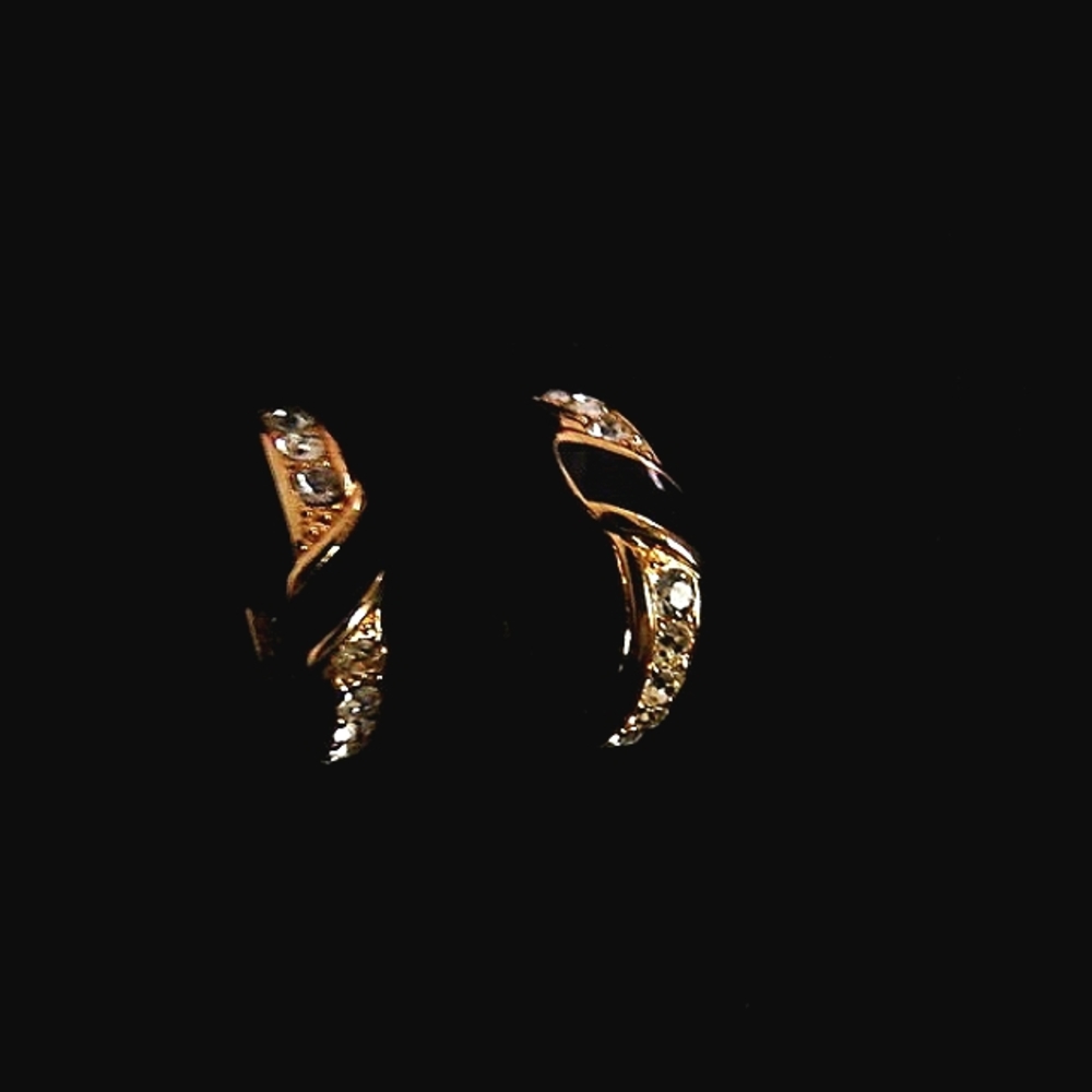 Vtg. Gold Tone Black Enamel Crystal Earrings 1"